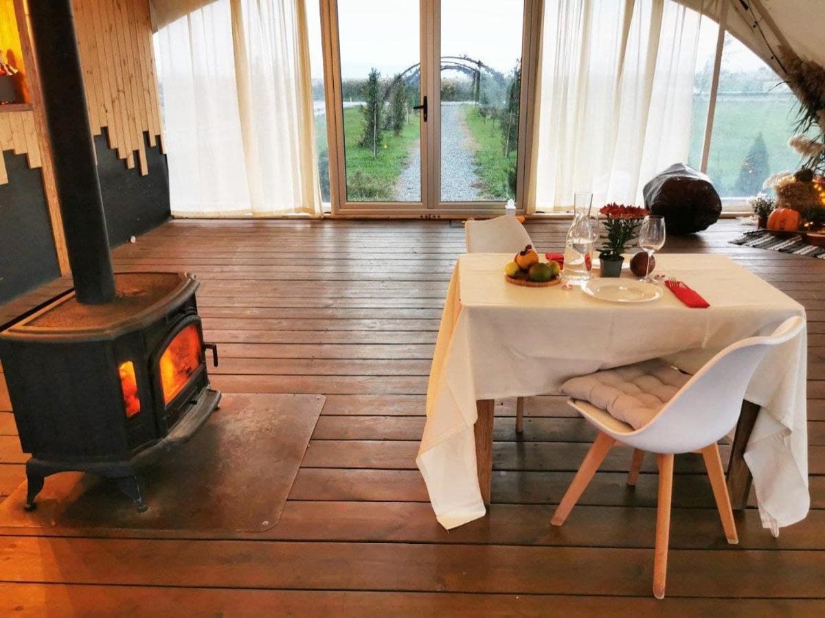 Jewelberry Glamping Hotel Tbilisi Mtsʼkhetʼa المظهر الخارجي الصورة