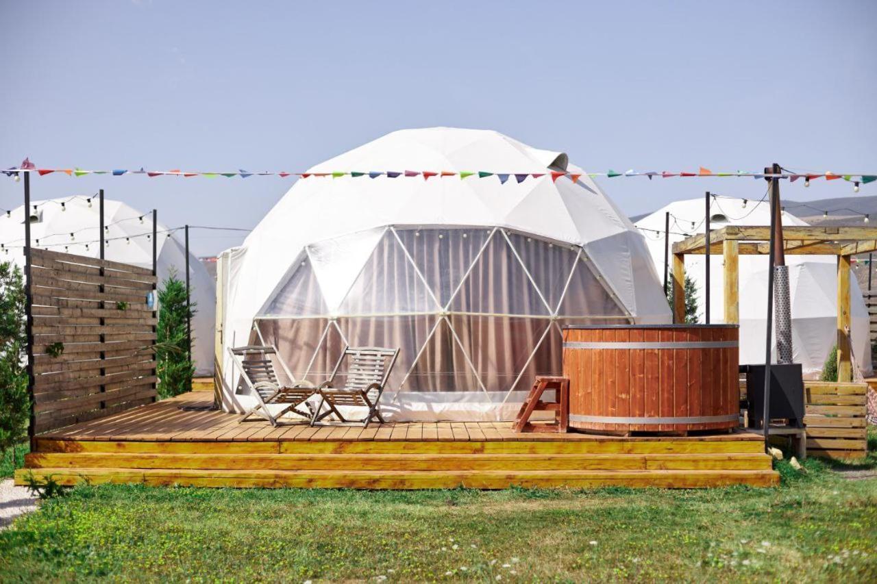 Jewelberry Glamping Hotel Tbilisi Mtsʼkhetʼa المظهر الخارجي الصورة