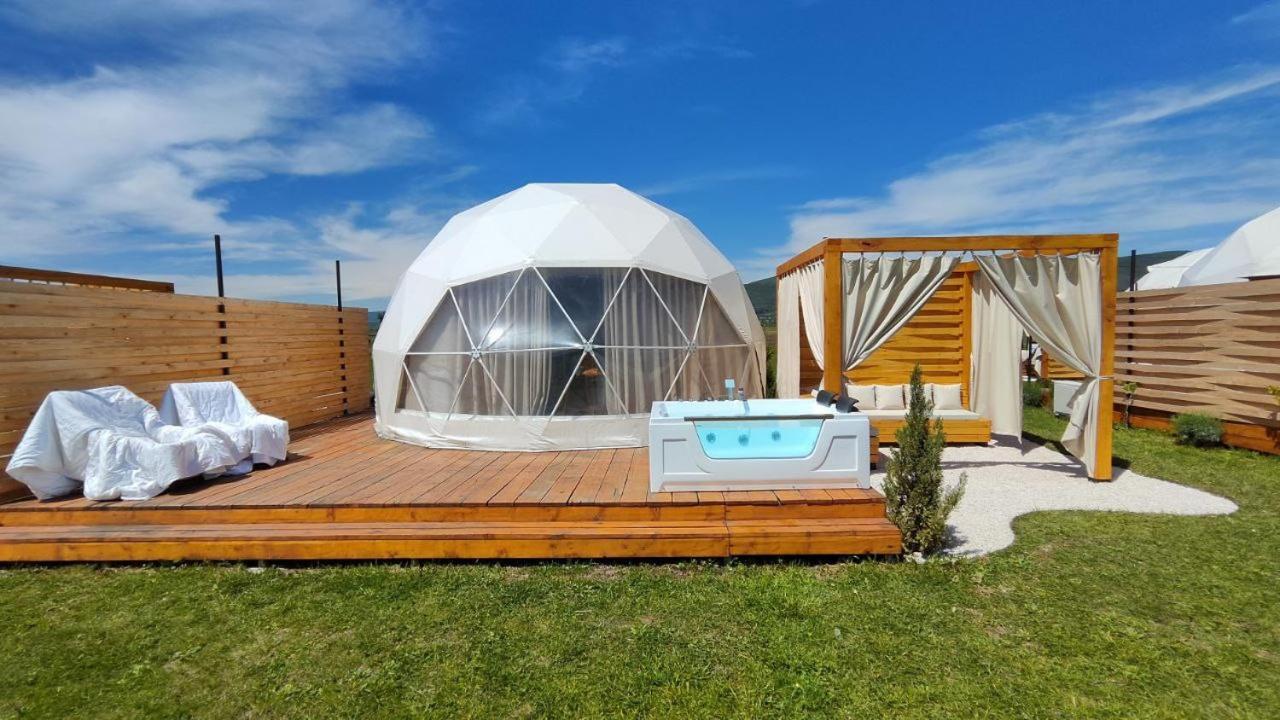 Jewelberry Glamping Hotel Tbilisi Mtsʼkhetʼa المظهر الخارجي الصورة